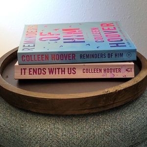 Colleen Hoover set